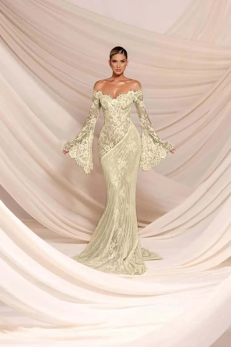 Charming White Lace Bateau Neck Long Sleeves Mermaid Wedding Dress