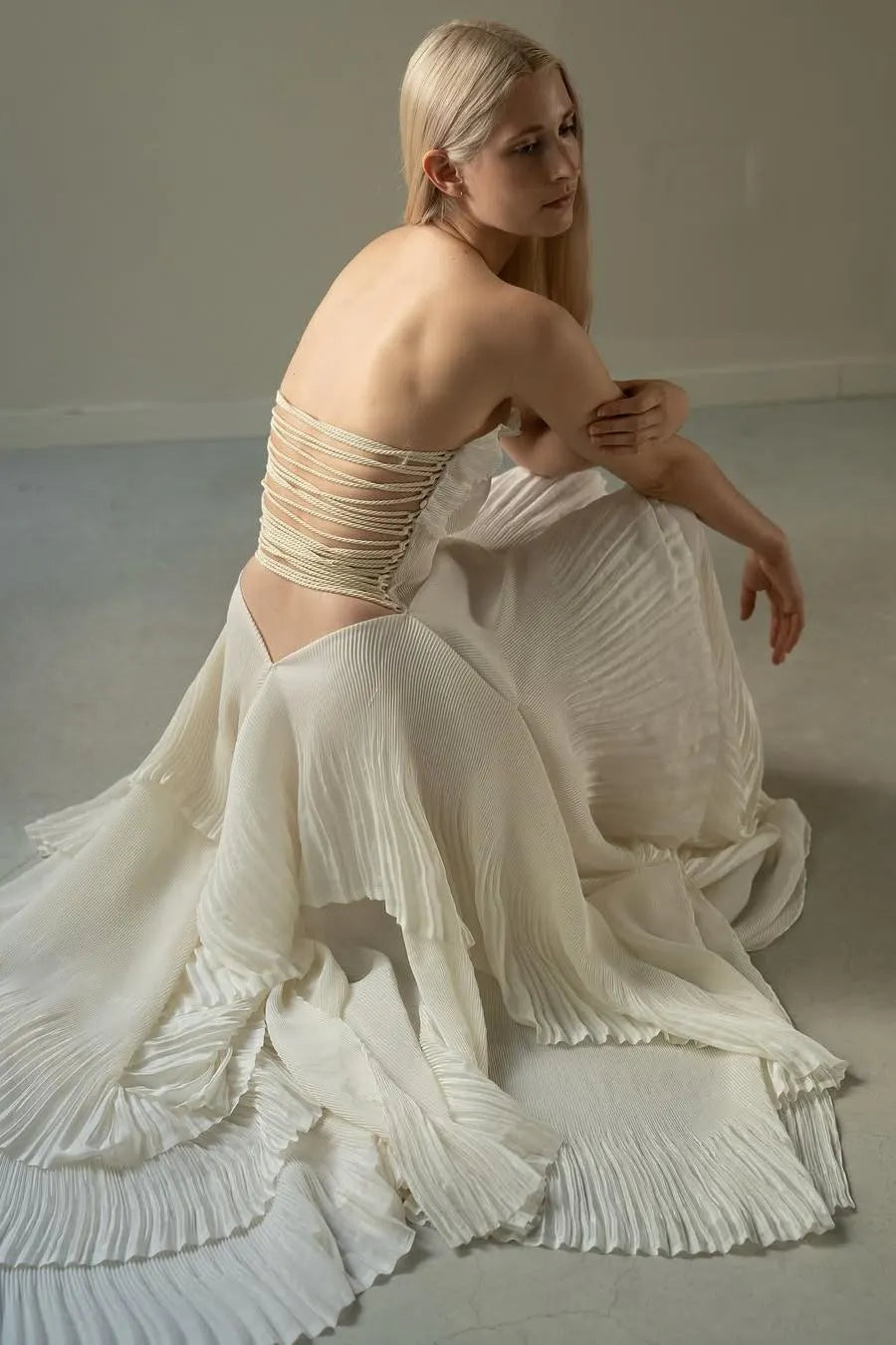 Chic Ivory Chiffon Strapless Sleeveless Slim Long Prom Dress with Ruffles