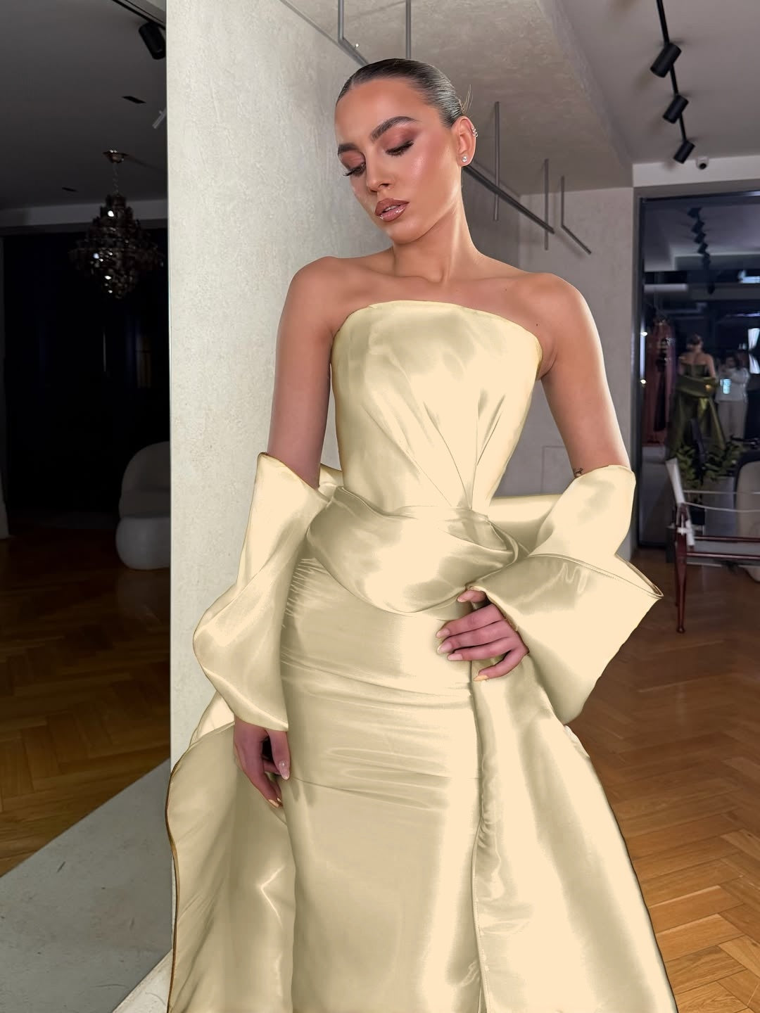 Dreamy Green Satin Strapless Sleeveless Long Prom Dress with Bow