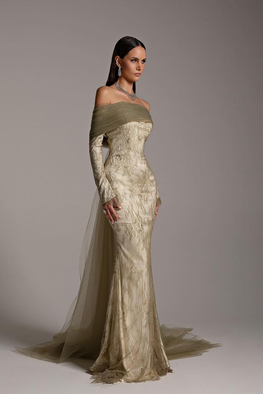 Stunning Prints Off the Shoulder Long Sleeves Mermaid Prom Dress with Pleated