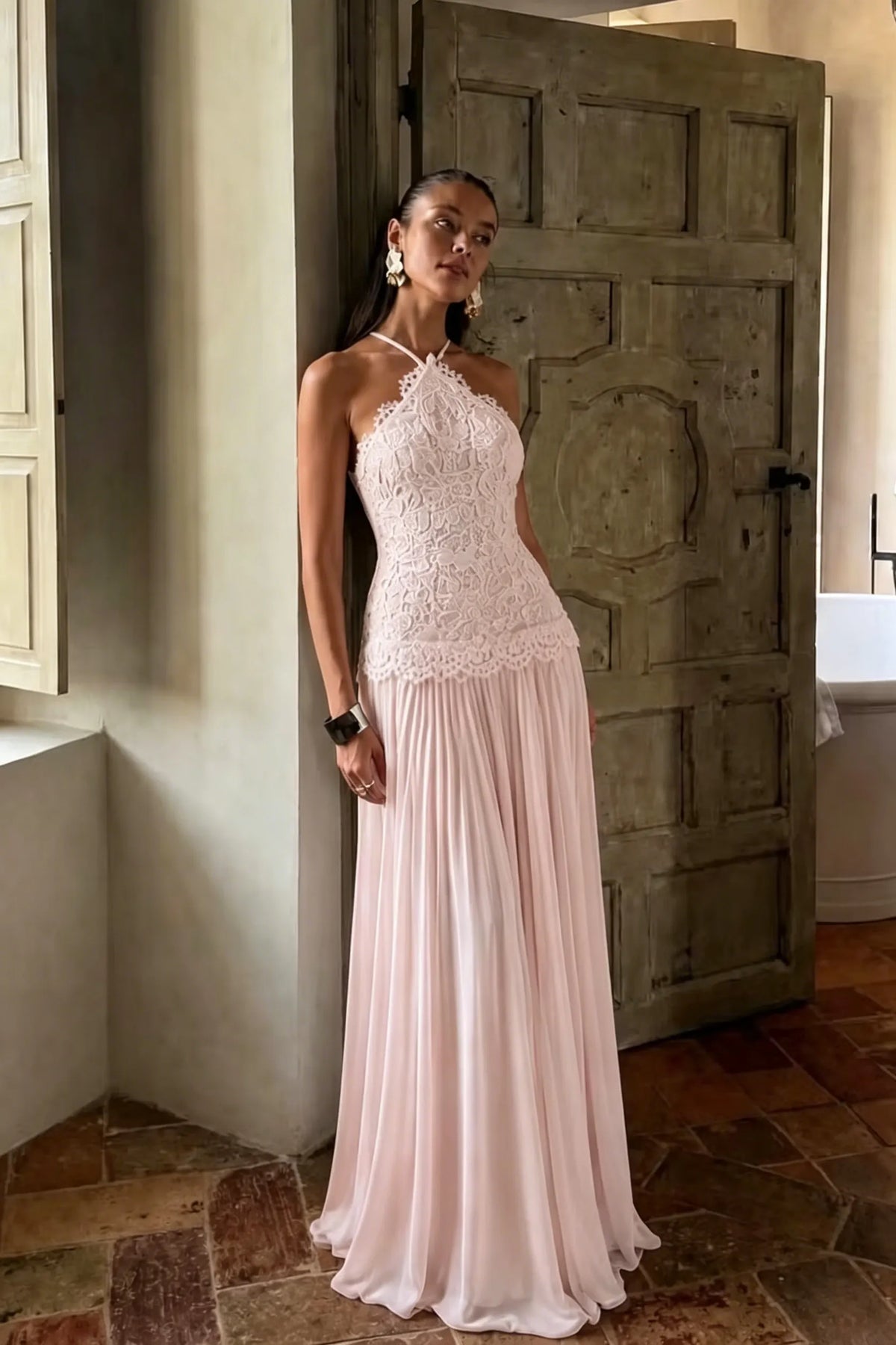 Elegant White Lace Sleeveless Halter Long Prom Dress with Pleated