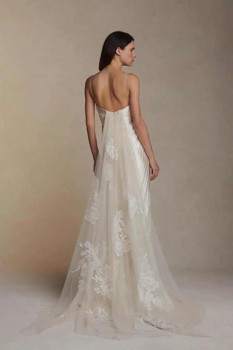 Beautiful Satin Sleeveless Spaghetti Strap Long Prom Dress With Appliques