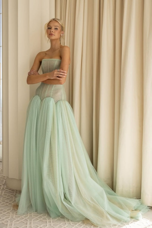 Sexy Sage Tulle Strapless Sleeveless Long Prom Dress with Pleated