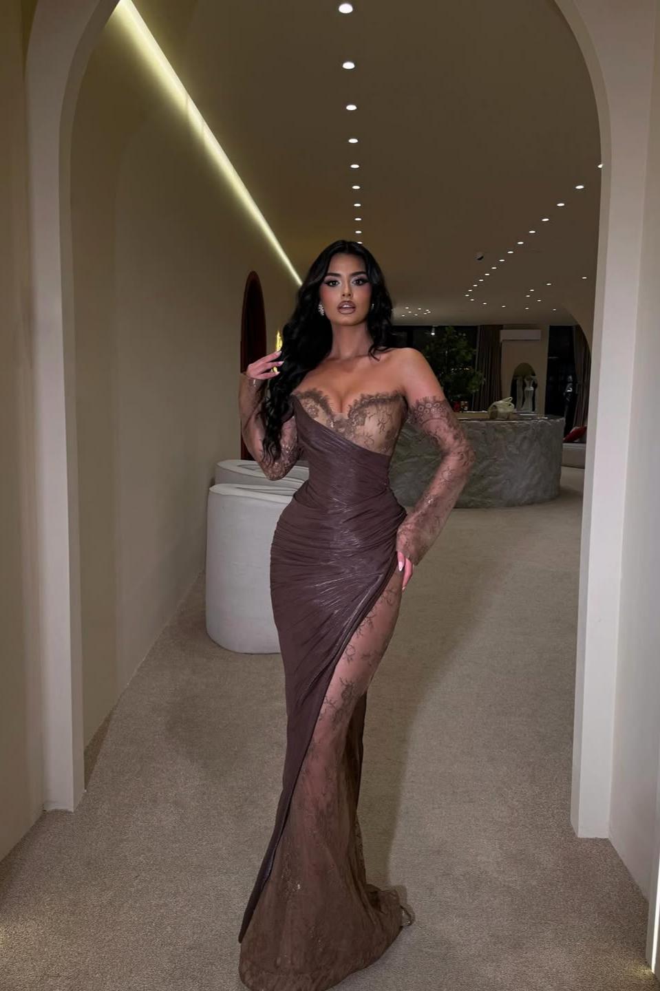 Glamorous Brown Long Sleeves Strapless V Neck Long Prom Dress with Pleated