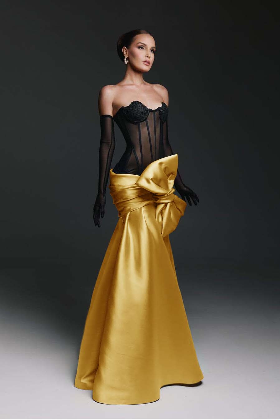 Stunning Sweetheart Sleeveless Mermaid Bow Prom Dress with Gloves