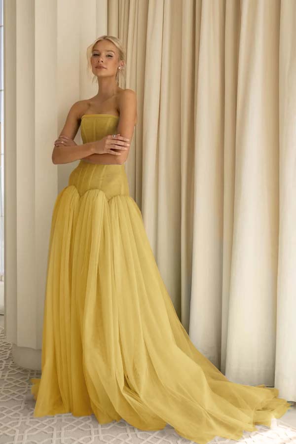 Sexy Sage Tulle Strapless Sleeveless Long Prom Dress with Pleated