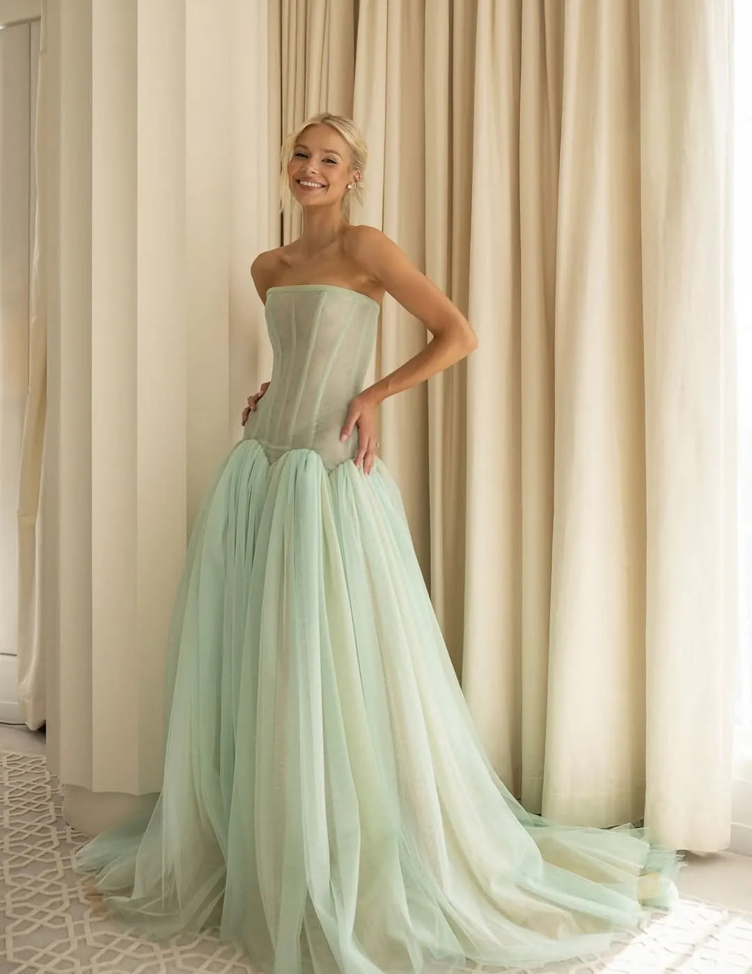 Sexy Sage Tulle Strapless Sleeveless Long Prom Dress with Pleated