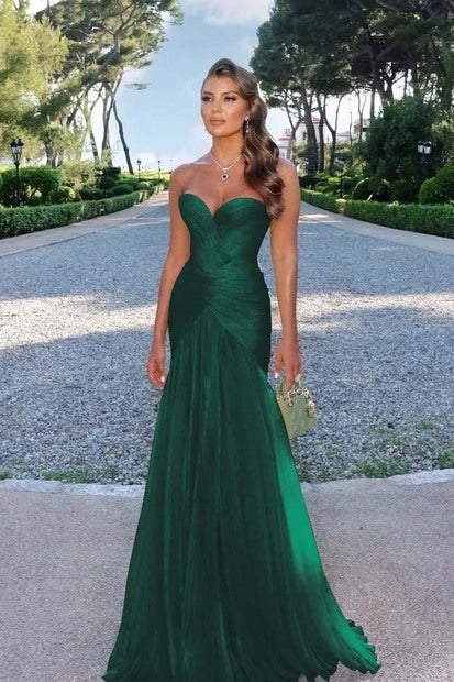 Glamorous Sweetheart Sleeveless Long Prom Dress with Pleated