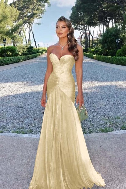 Glamorous Sweetheart Sleeveless Long Prom Dress with Pleated