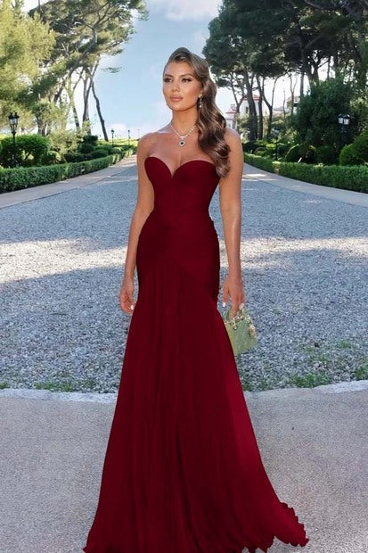 Glamorous Sweetheart Sleeveless Long Prom Dress with Pleated
