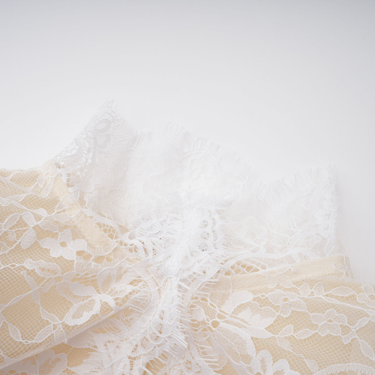 Adèle White Puff Floral Blouse & Mermaid Skirt Set