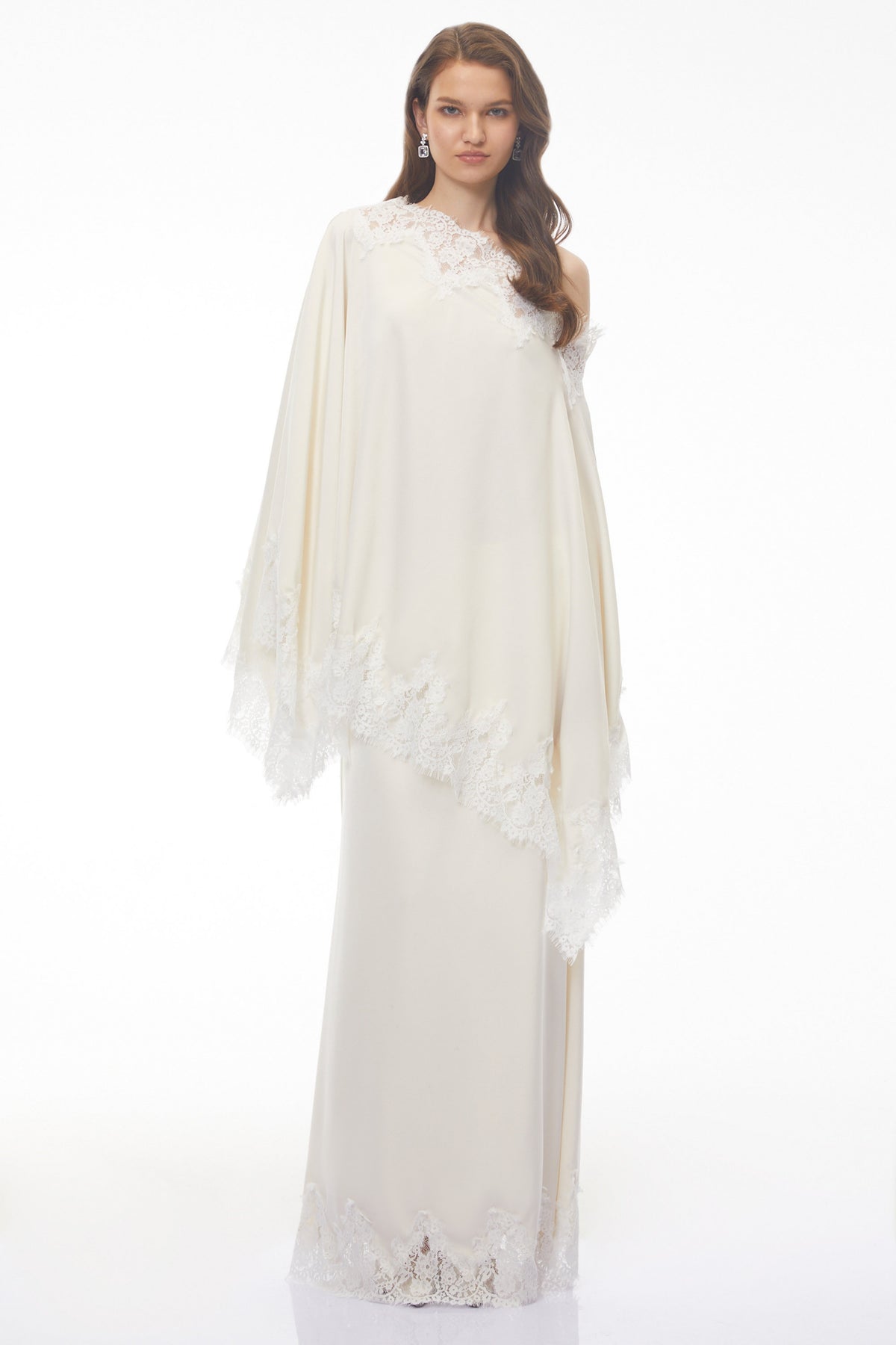 Carlota Cream Cape & Skirt Set with Lace Trim
