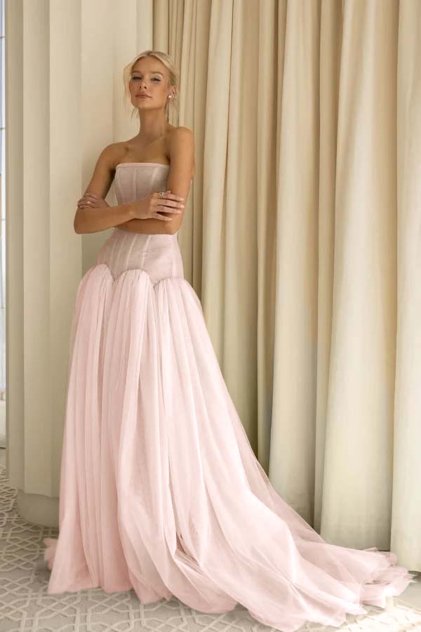 Sexy Sage Tulle Strapless Sleeveless Long Prom Dress with Pleated