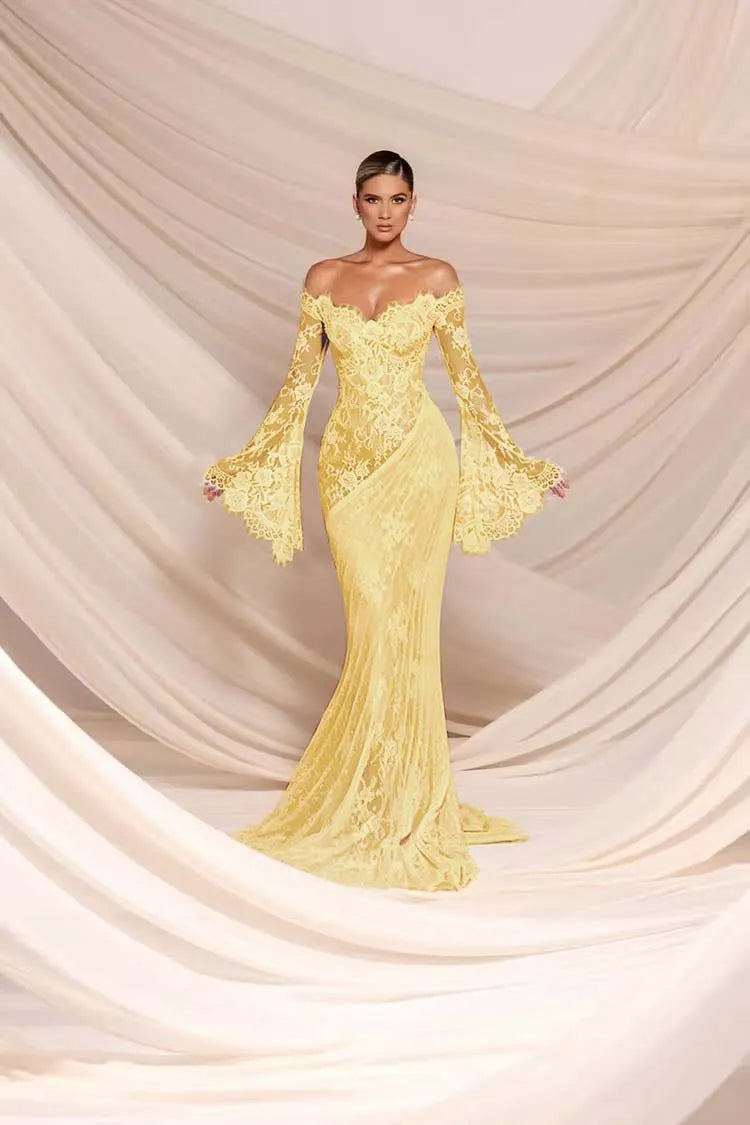 Charming White Lace Bateau Neck Long Sleeves Mermaid Wedding Dress