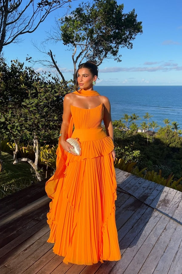 Chic Chiffon Strapless Sleeveless Pleated Prom Dress with Scarf